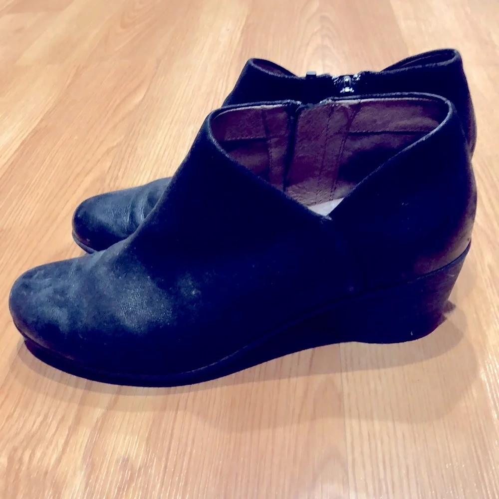 Dansko Raina Burnished Nubuck Bootie, 40 - Picture 3 of 10